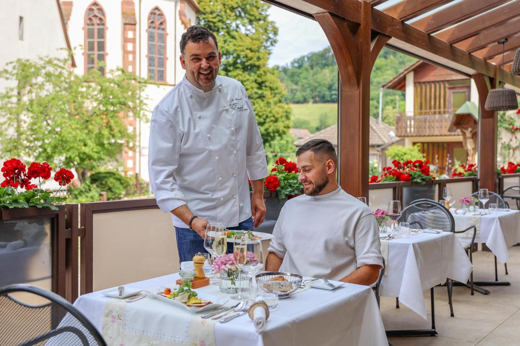 Hotel-Gasthaus Goldener Engel グロッタータール エクステリア 写真