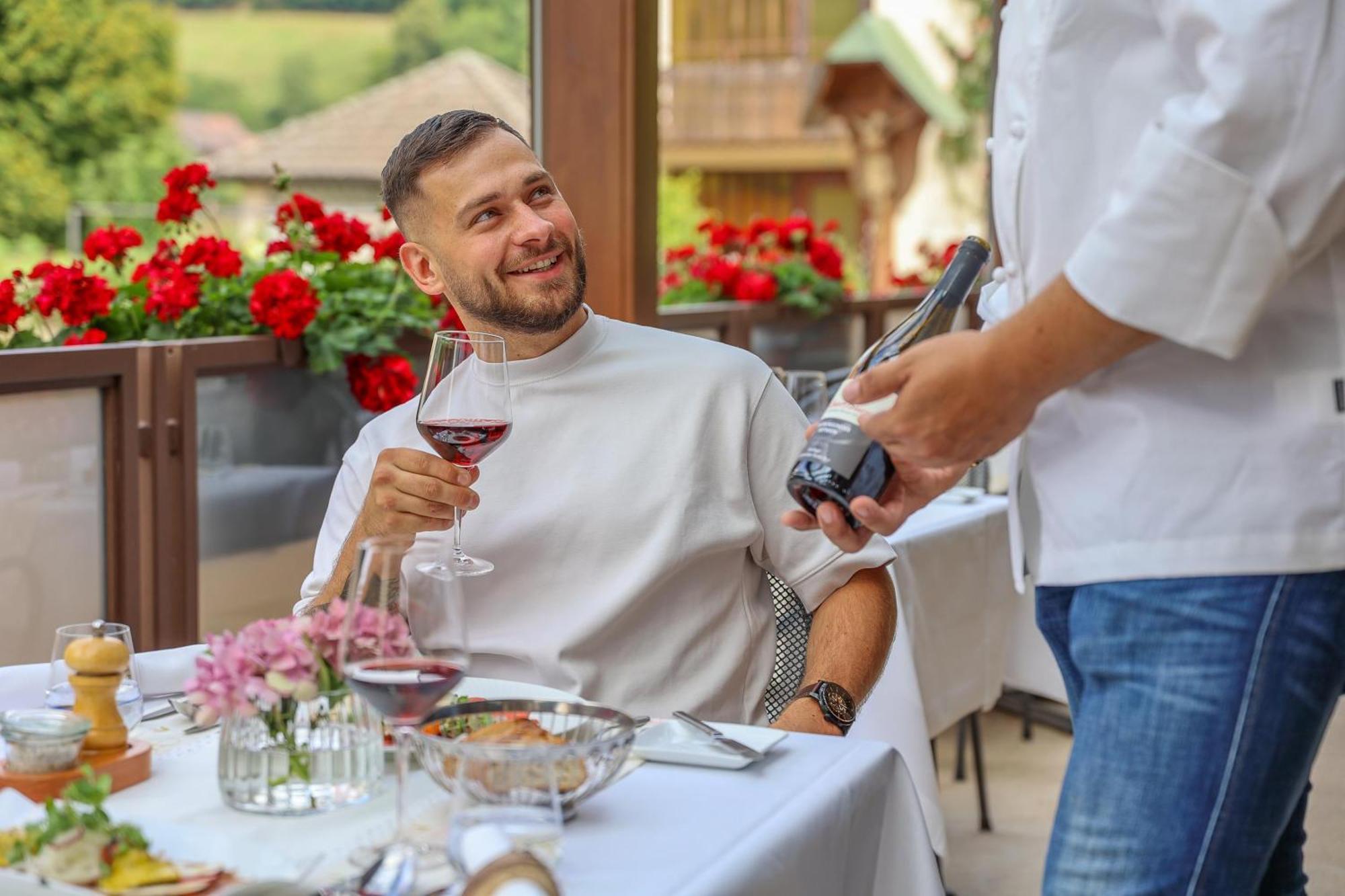Hotel-Gasthaus Goldener Engel グロッタータール エクステリア 写真