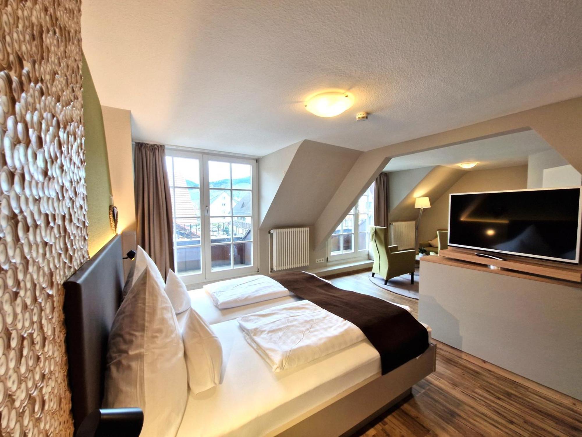 Hotel-Gasthaus Goldener Engel グロッタータール エクステリア 写真