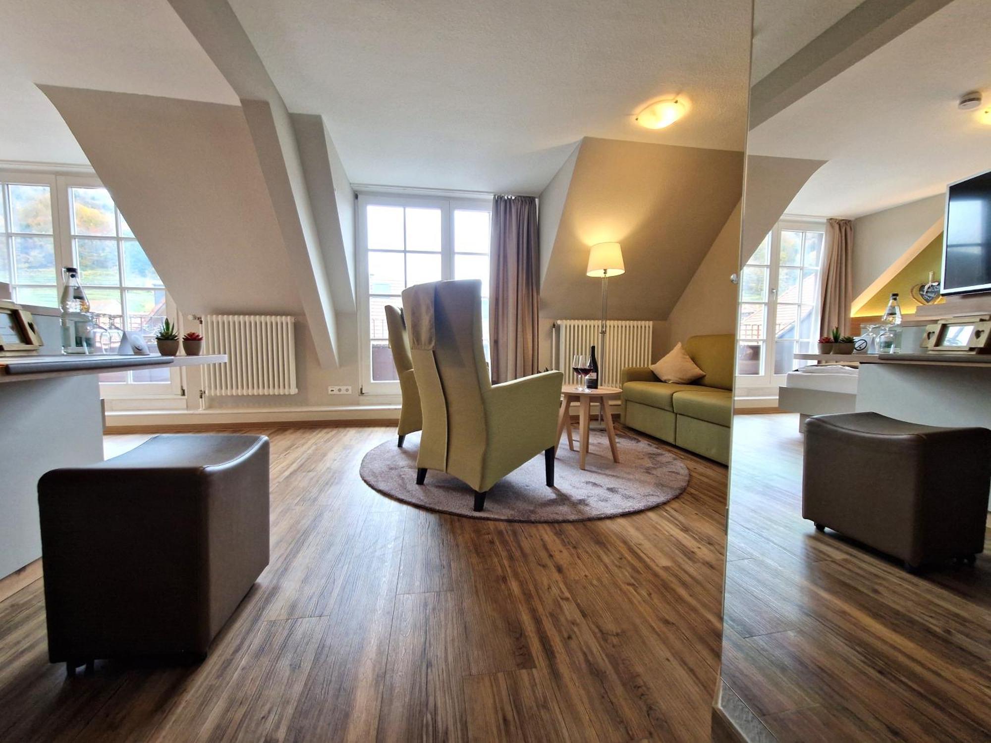 Hotel-Gasthaus Goldener Engel グロッタータール エクステリア 写真