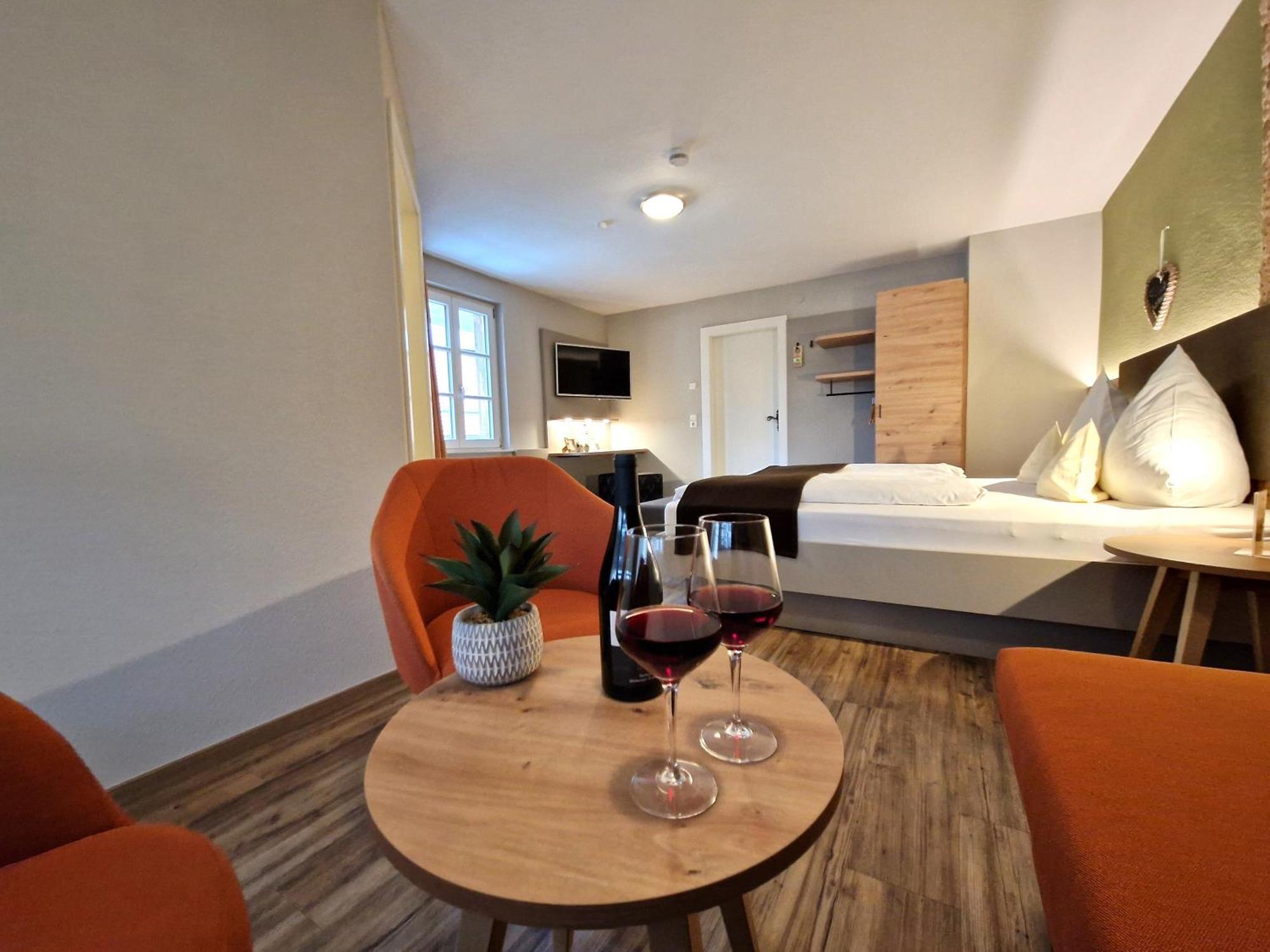 Hotel-Gasthaus Goldener Engel グロッタータール エクステリア 写真