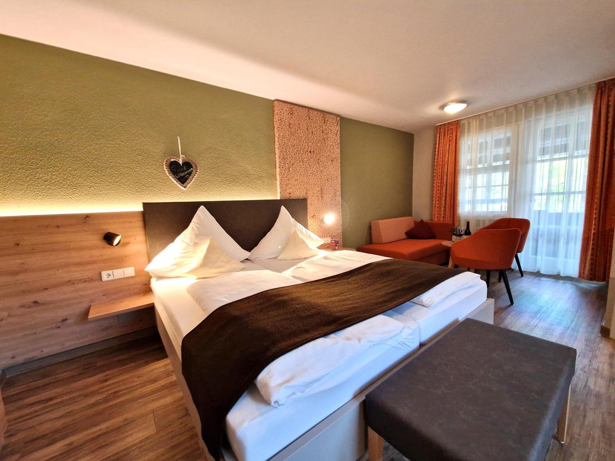 Hotel-Gasthaus Goldener Engel グロッタータール エクステリア 写真