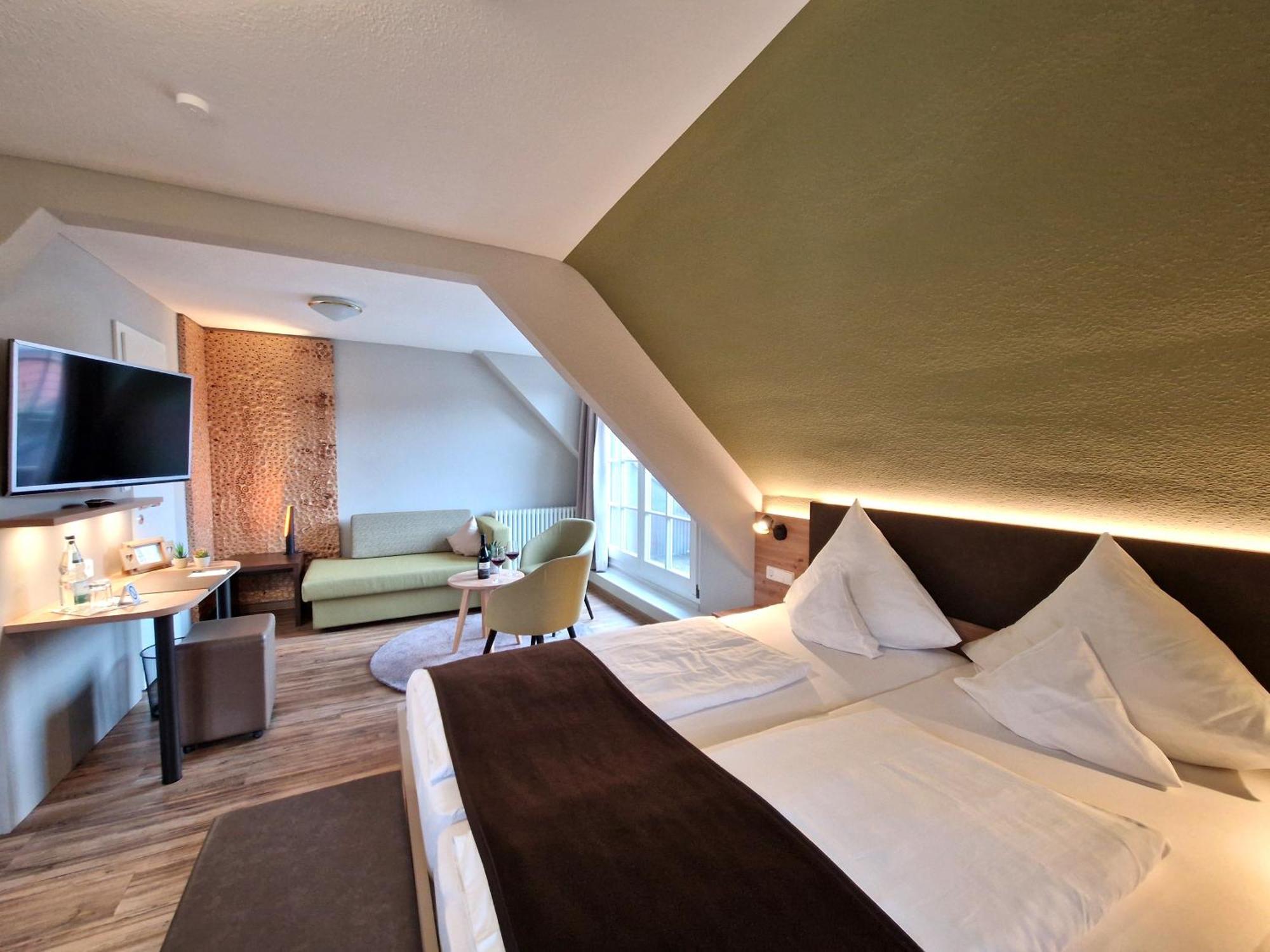Hotel-Gasthaus Goldener Engel グロッタータール エクステリア 写真
