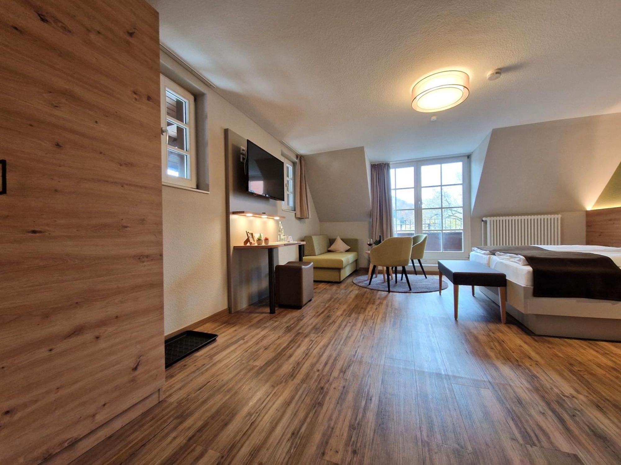 Hotel-Gasthaus Goldener Engel グロッタータール エクステリア 写真