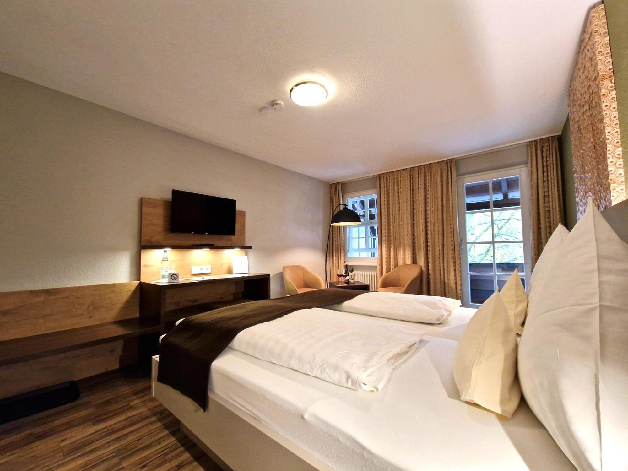 Hotel-Gasthaus Goldener Engel グロッタータール エクステリア 写真