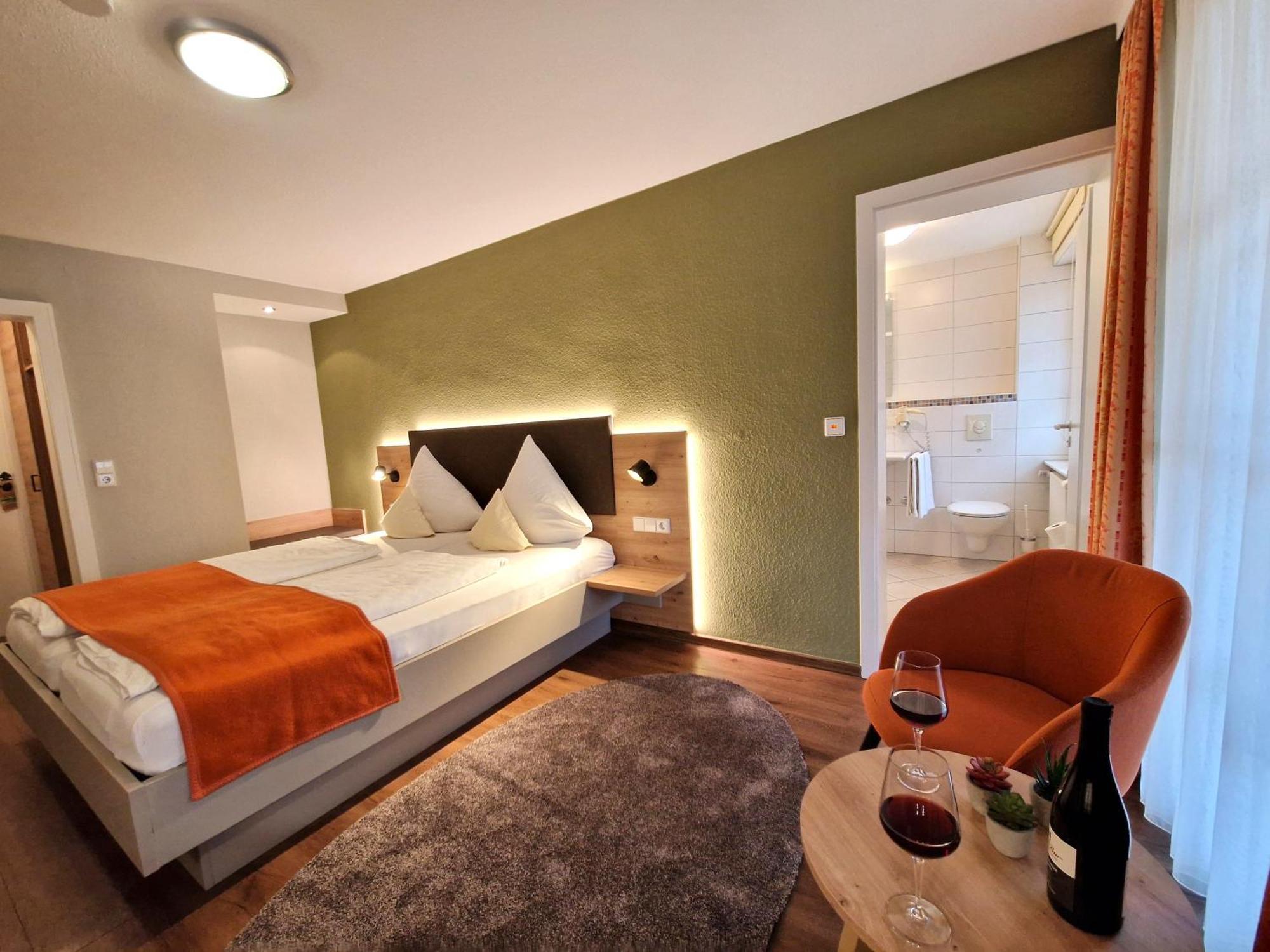 Hotel-Gasthaus Goldener Engel グロッタータール エクステリア 写真